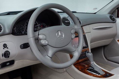 Used 2005 Mercedes-Benz CLK 500 Cabriolet image 30