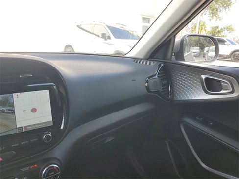 Used 2025 Kia Soul S image 30