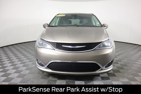 Used 2018 Chrysler Pacifica Touring Plus image 10