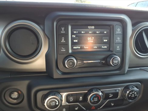 Used 2018 Jeep Wrangler Unlimited Sport S image 16