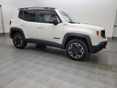 Used 2015 Jeep Renegade Trailhawk image 11