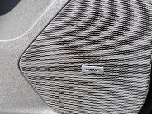 Used 2020 Cadillac XT5 Premium Luxury w/ LPO, Floor Liner Package image 17