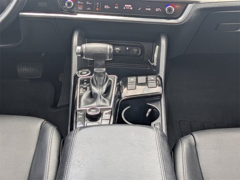Used 2025 Kia Sportage EX image 17