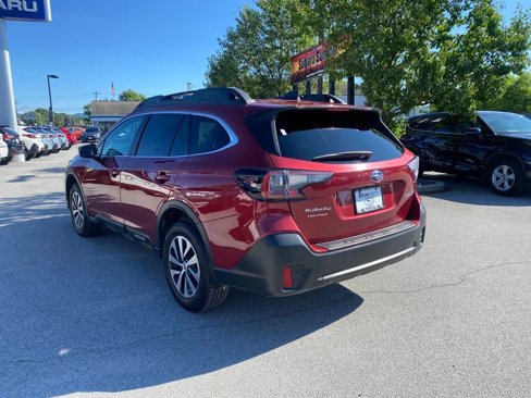 Used 2022 Subaru Outback Premium image 10