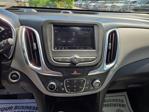 Used 2021 Chevrolet Equinox LT w/ Driver Convenience Package image 23