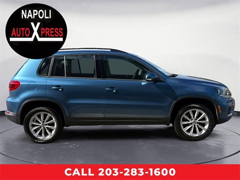 Used 2017 Volkswagen Tiguan Limited w/ Premium Package image 2