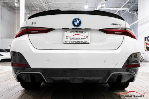 Used 2022 BMW i4 eDrive40 w/ M Sport Package image 25