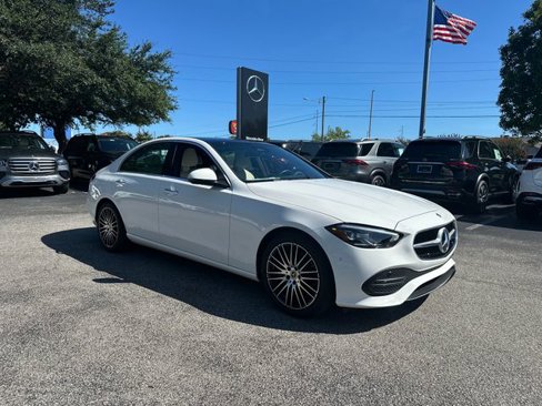 Used 2025 Mercedes-Benz C 300 Sedan image 39