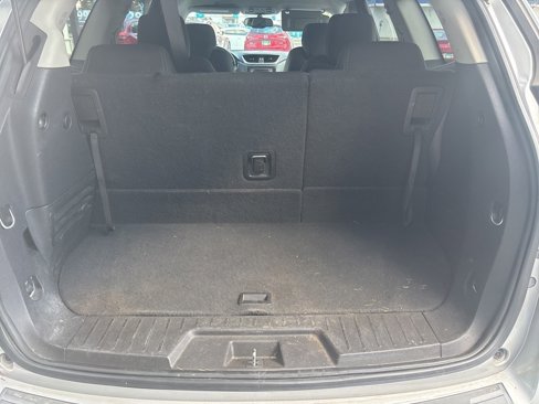 Used 2016 Chevrolet Traverse LT image 9