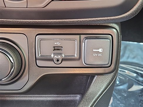 Used 2022 Jeep Renegade Latitude image 19