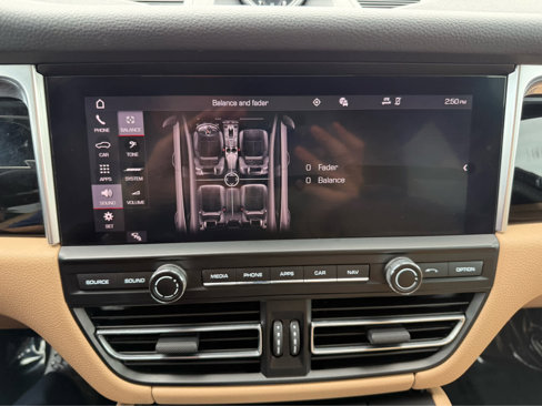 Used 2019 Porsche Macan image 24