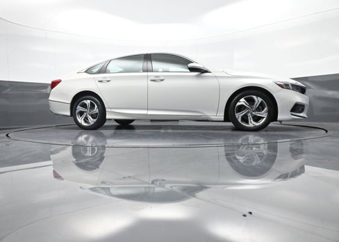Certified 2019 Honda Accord EX image 29
