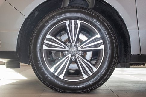 Used 2018 Acura MDX SH-AWD image 9