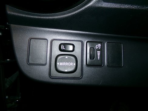 Used 2016 Toyota Prius C Two image 16