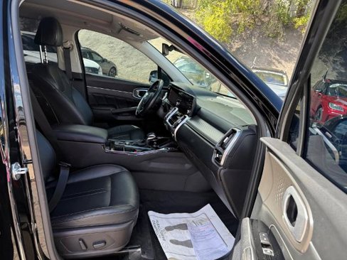 Used 2021 Kia Sorento SX image 26