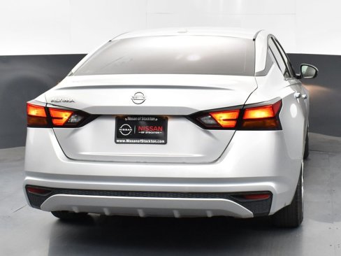 Used 2020 Nissan Altima 2.5 S image 7