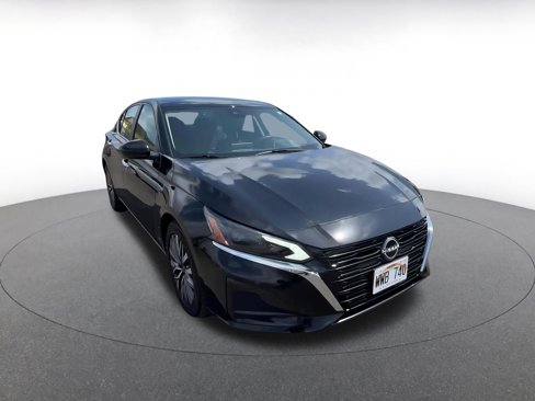 Used 2023 Nissan Altima 2.5 SV image 3