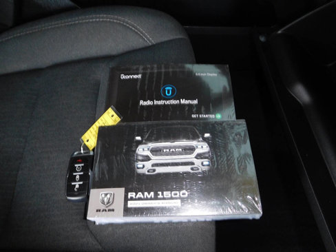 Used 2021 RAM 1500 Big Horn image 8