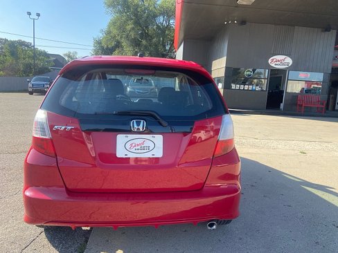 Used 2013 Honda Fit Sport image 5