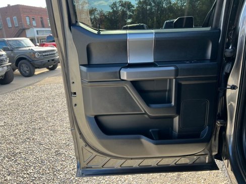Used 2017 Ford F150 XLT w/ Equipment Group 302A Luxury image 15