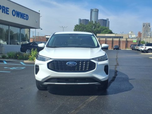 Used 2023 Ford Escape Active w/ Tech Pack #2 image 2