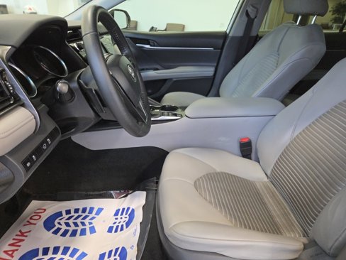Used 2020 Toyota Camry SE image 12