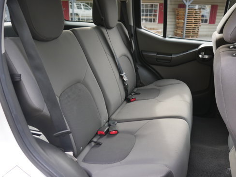 Used 2012 Nissan Xterra S image 21
