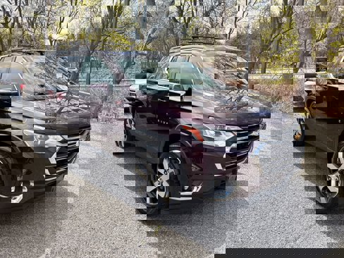 Used 2019 Chevrolet Traverse LT w/ LT Premium Package image 1