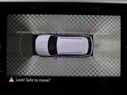 Used 2021 Volkswagen Atlas Cross Sport SEL Premium image 18