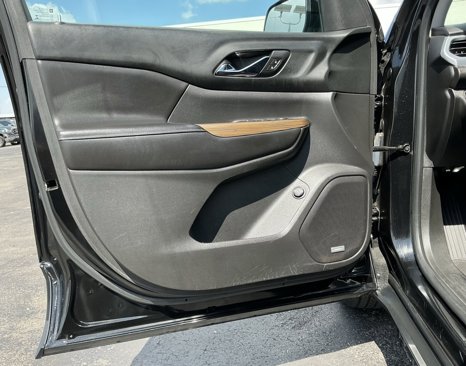 Used 2017 GMC Acadia SLE image 67