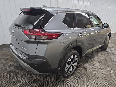 Used 2021 Nissan Rogue SV image 10