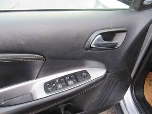 Used 2017 Dodge Journey GT w/ Flexible Seating Group image 9