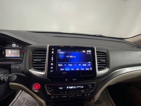 Used 2018 Honda Pilot EX image 13
