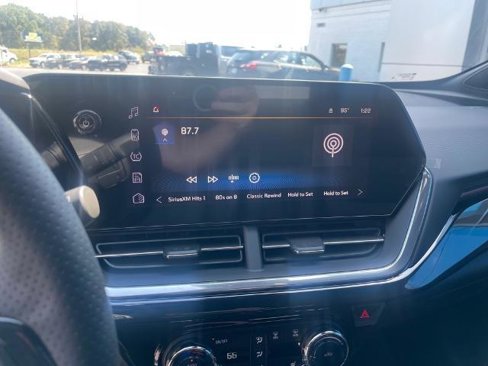 New 2026 Chevrolet Trax RS image 24