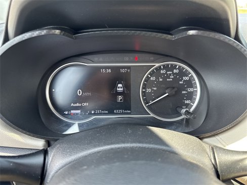 Used 2021 Nissan Versa SV image 11