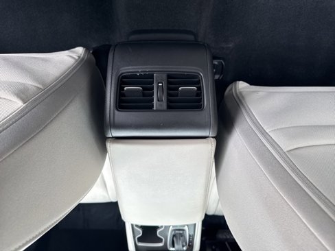 Used 2020 Honda Accord EX image 16