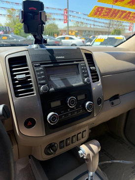 Used 2014 Nissan Frontier SL image 7