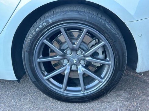Used 2020 Tesla Model 3 Long Range image 9