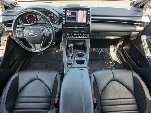 Used 2020 Toyota Avalon Touring image 18