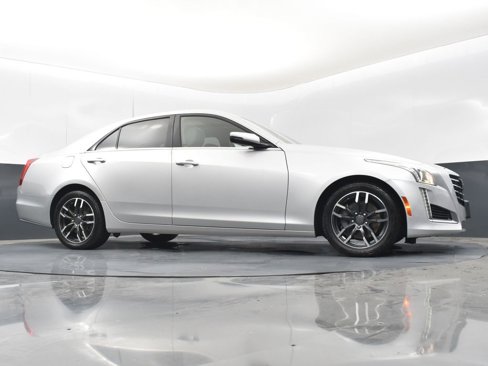 Used 2018 Cadillac CTS Sedan w/ Seating Package image 34