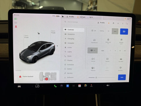 Used 2020 Tesla Model Y Performance image 11