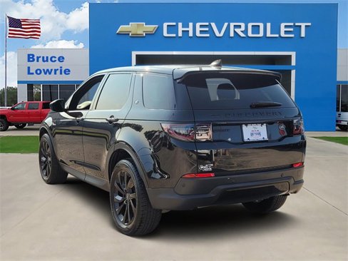 Used 2022 Land Rover Discovery Sport SE image 4