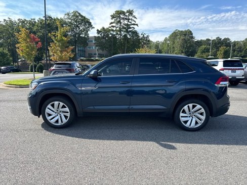 Used 2020 Volkswagen Atlas Cross Sport SE w/ Panoramic Sunroof Package image 5