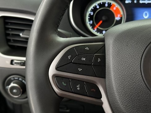 Certified 2022 Jeep Cherokee Latitude Lux image 27