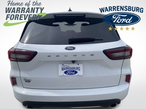 Used 2023 Ford Escape ST-Line w/ Cold Weather Package image 6