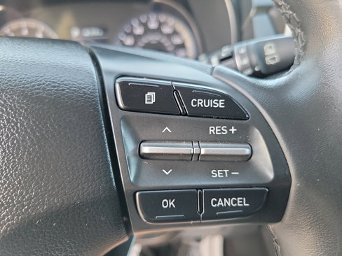 Used 2018 Hyundai Kona SEL image 6