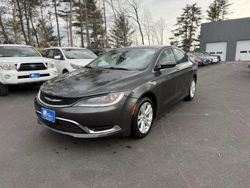 Used 2015 Chrysler 200 Limited image 2