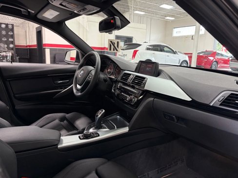 Used 2018 BMW 330i xDrive Sedan image 36