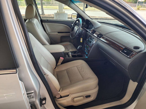 Used 2008 Ford Taurus SEL image 22