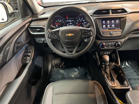 Used 2022 Chevrolet TrailBlazer LT image 32